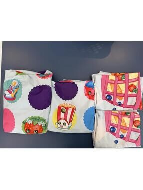 Shopkins Twin 4 Piece Sheet Set With 2 Pillow Cases RARE Set Pre Owned